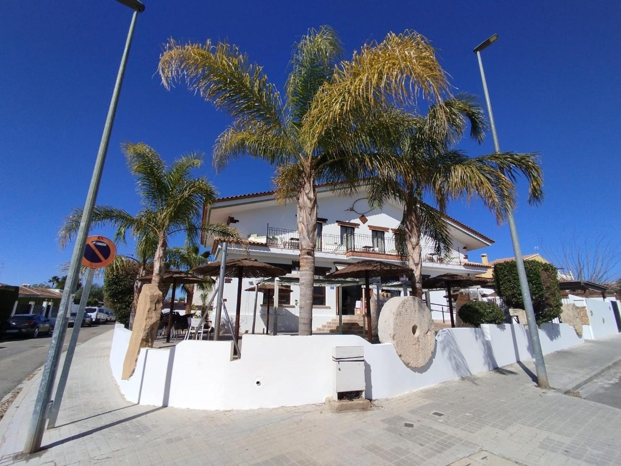 Hostal Espai Mediterrani Puebla de Vallbona Exteriér fotografie
