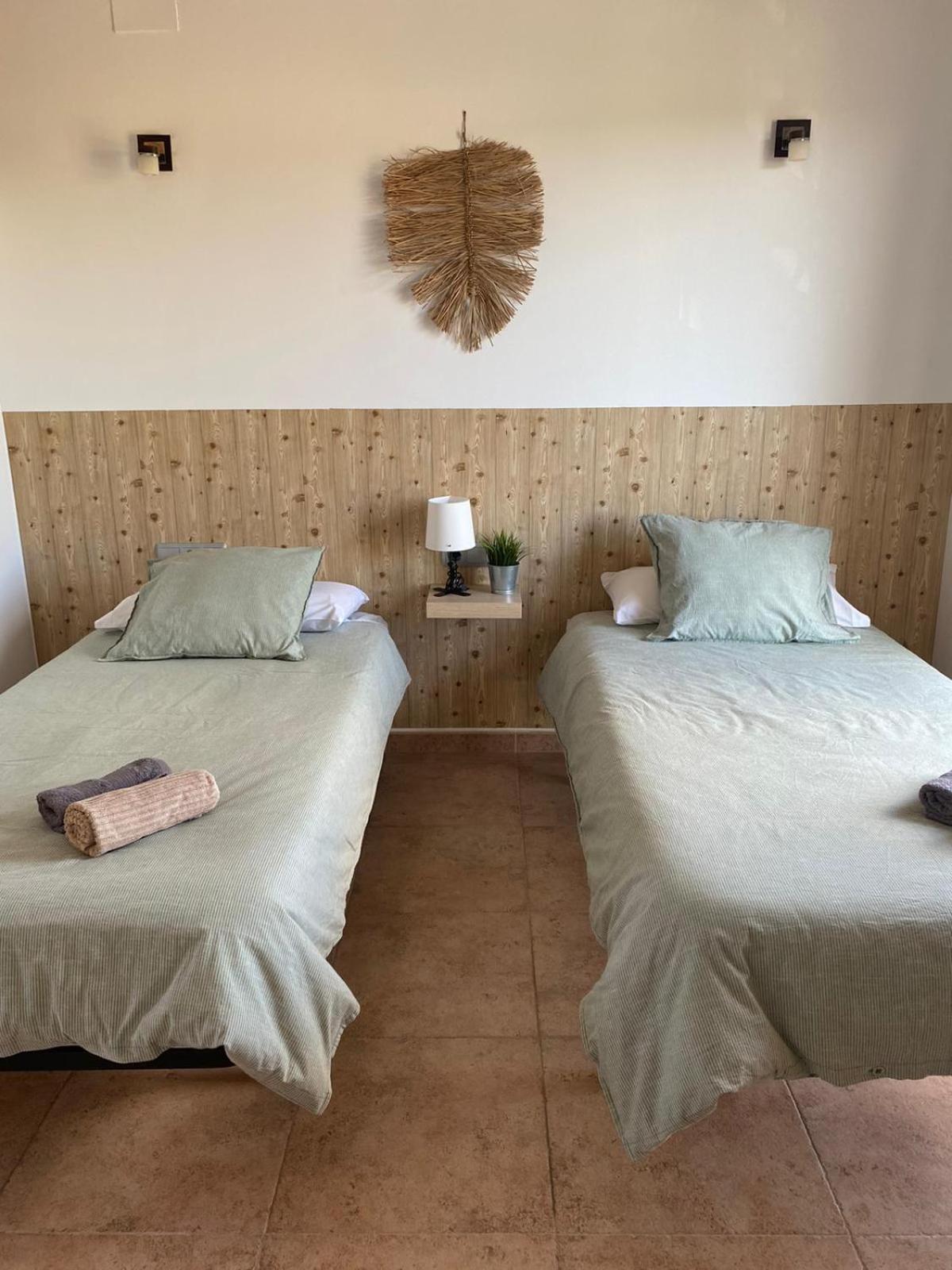 Hostal Espai Mediterrani Puebla de Vallbona Exteriér fotografie